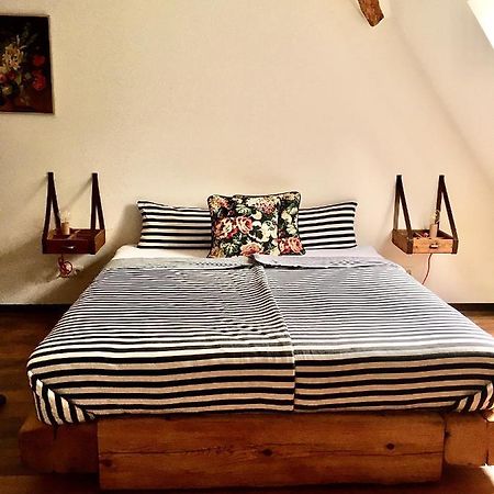 Ferienwohnung Kunst Und Kulturschuppen Hasenmuehle Kammerstein Εξωτερικό φωτογραφία